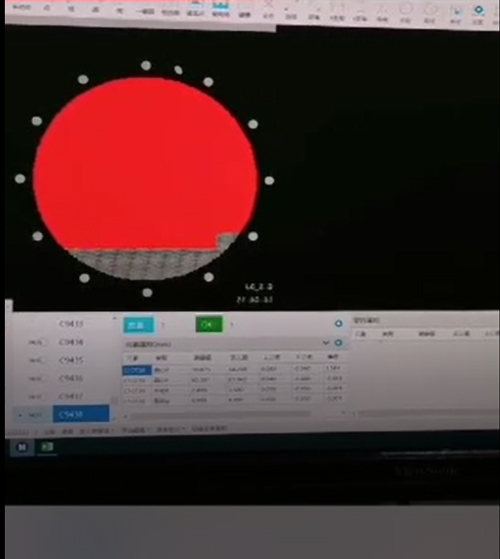 一萬多個圓孔尺寸快速閃測